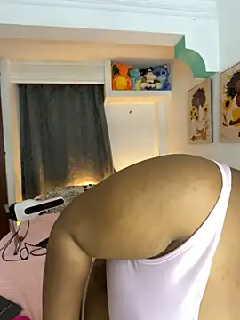 dana_falcoo25 webcam