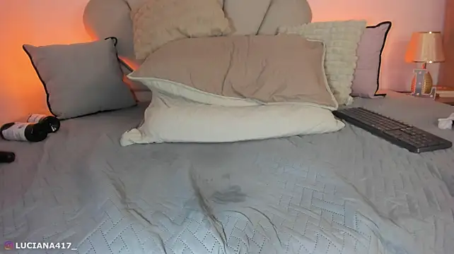 _luuciana_ (F young) - show anal