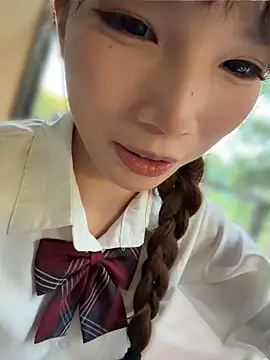 Yiyi-707 live webcam show