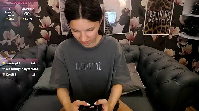 MelaniGrand webcam