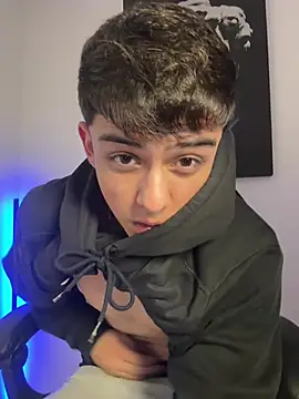 lian_fooxx (M twink) - PUT OIL ON THAT HOT BODY 🥵