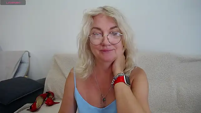 Blond_Woman