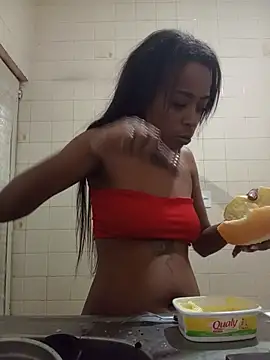 meninaveneno26 (F young) - Plug G no cuzinho +squirt