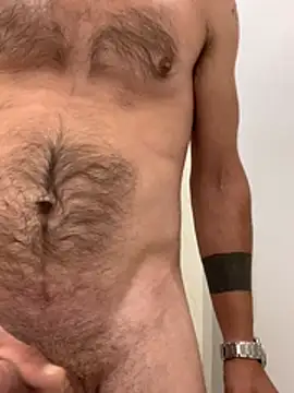 Alainsolo live cam on StripChat