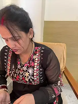 anshika_arya (F milf) - Hyyy Guys
