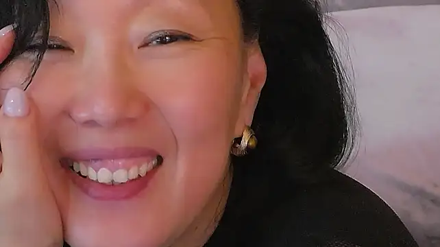 S_andra_ live cam on StripChat