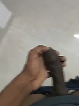 nithisg1223 webcam