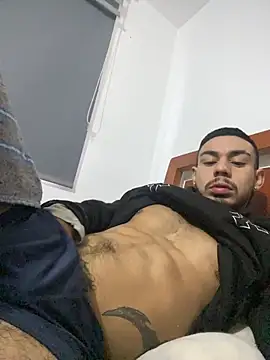Taylor_DiamondBoy live sex cam