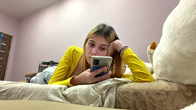 CelestePacini live cam on StripChat
