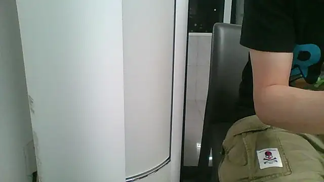 nole_china7 (Ask my age) - talk / fun / cum