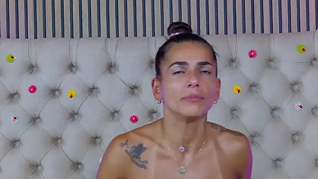 PlayfulShow webcam