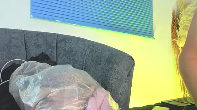 andre20a31 (T milf) - anal show in public