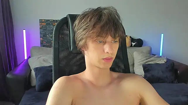 ostin_meow (M twink) - Fingering my ass 5 min