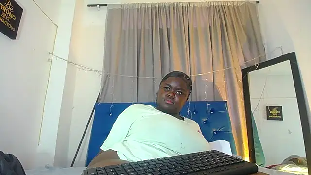 neighbor-ebony webcam
