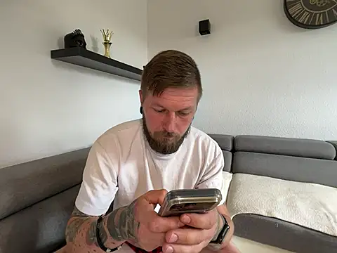 bonnyundclyde19 (G milf) - Last tip 25 videos