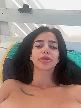 gglingeriee live cam on StripChat