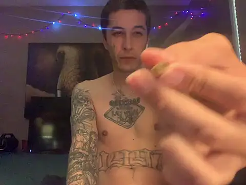JuicyJoshy live cam on StripChat