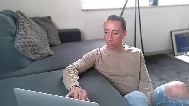 Touch_My_soul2 webcam