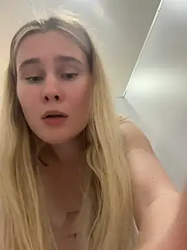 SiaLater Live Webcam on Stripchat