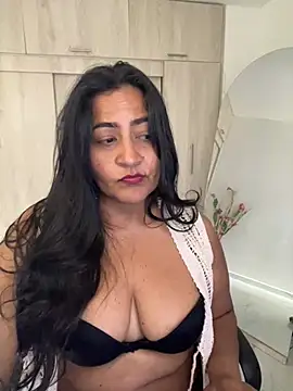 Adele_Sweett live cam on StripChat
