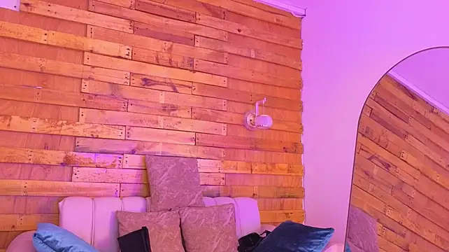 miss_scarley live cam on StripChat