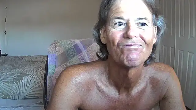nakeedcowboi65 live cam on StripChat