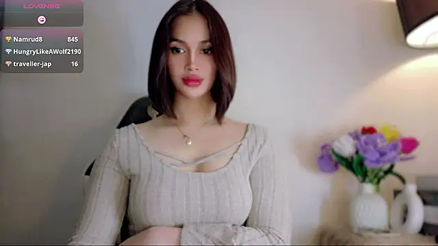 Anna_HollyDoll