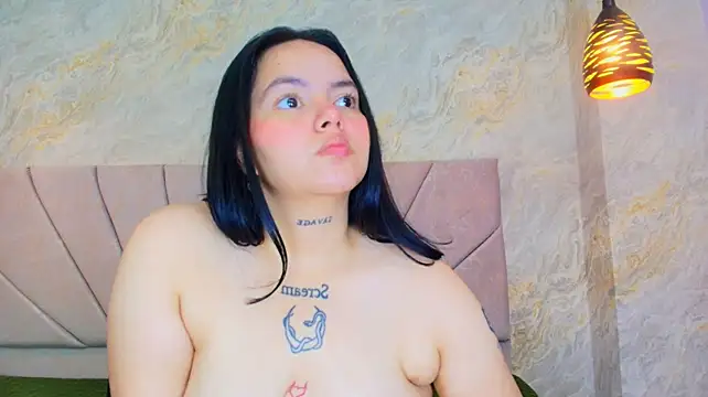 Mia_candy_0