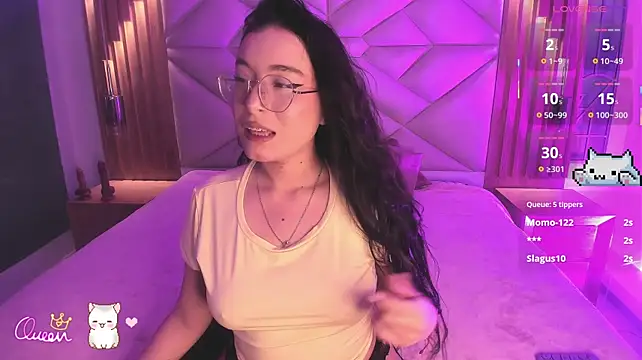 Ivory_Dlacour webcam