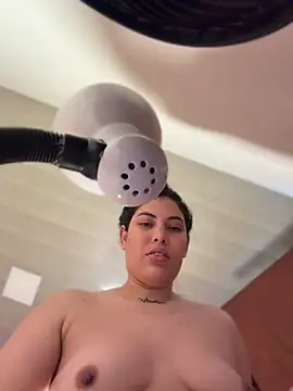 Anna_Bitch_Disgustingg webcam