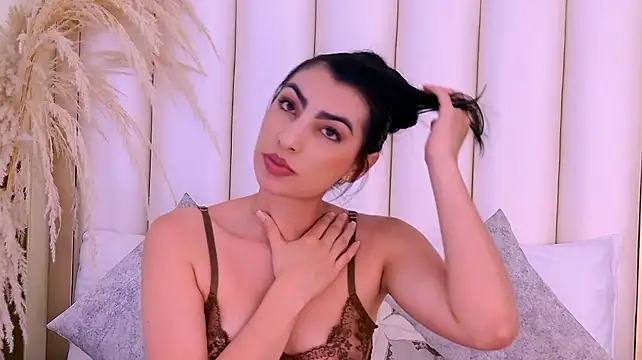 NinnaPiers live cam on StripChat