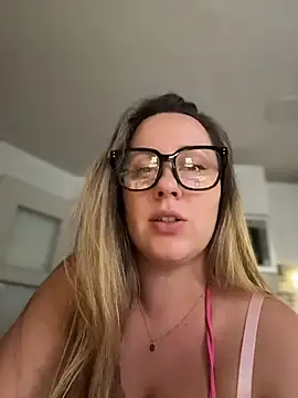 Mona_Plus webcam