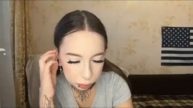 ShawtyAlt webcam