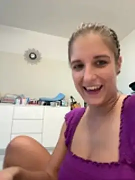 jennifer11772 (F milf) - All vids + pics