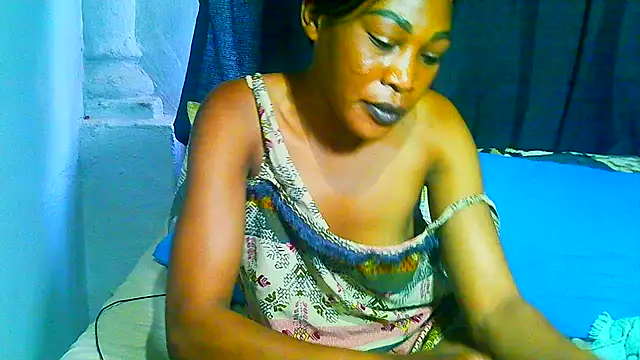 freaky_naughty live cam on StripChat