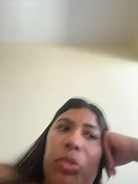 ZahraAmira_ webcam