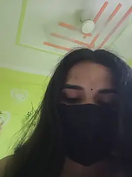 hoti_Komal