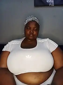 ChubbyLucia webcam