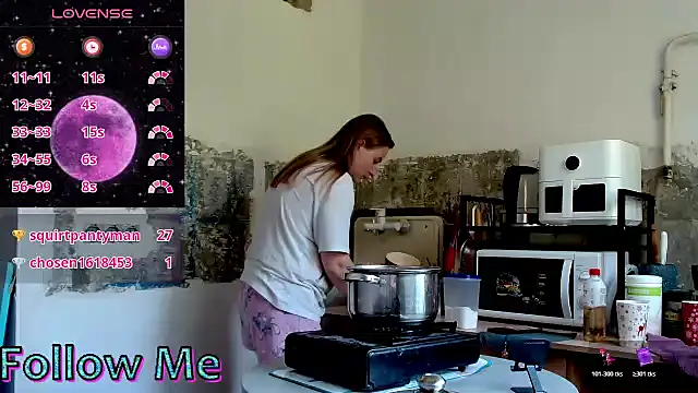 ElenaAngel live cam on StripChat