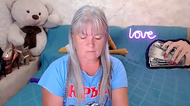 SiberiabBerry live cam on StripChat