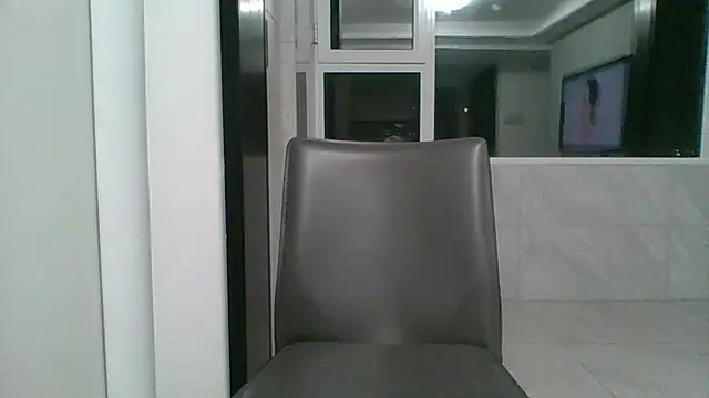nole_china7 (Ask my age) - talk / fun / cum