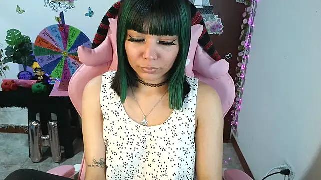 Maron_baez_18 webcam