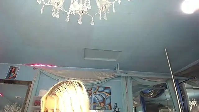 ADRIANNA_FOX