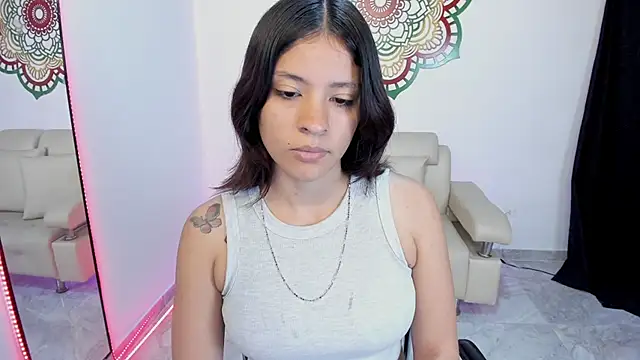 Candy_fox_19 webcam