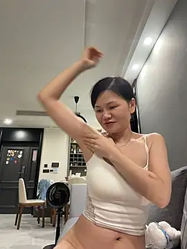 cici-2026 (F milf) - 国王控制十分钟