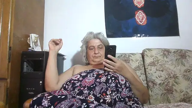 ExquisiteMature webcam