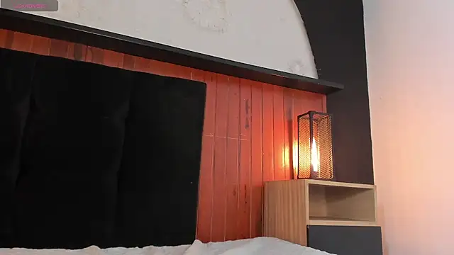 Cheys_Mast live sex cam