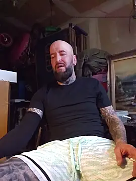 Beardedtattood live sex cam