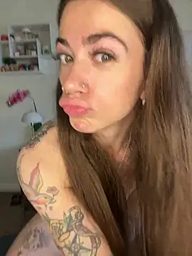 ValenciaTheVixenXX webcam