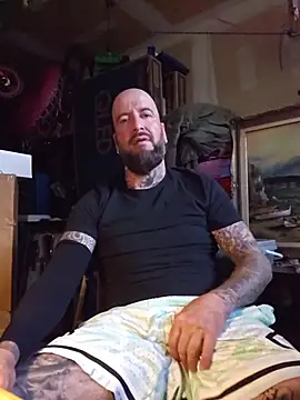 Beardedtattood live sex cam